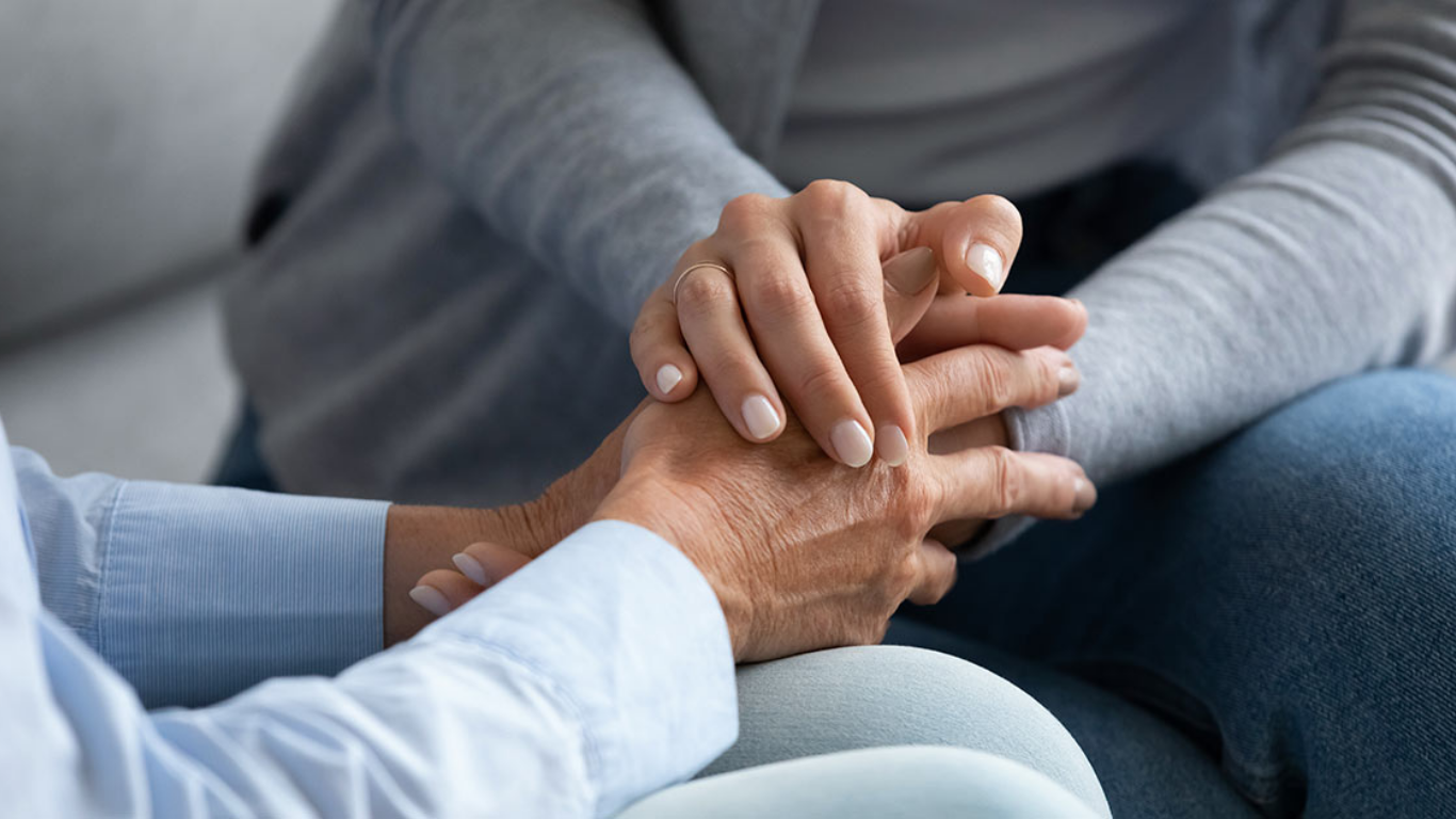10 Immediate Steps to Take After Losing a Loved One