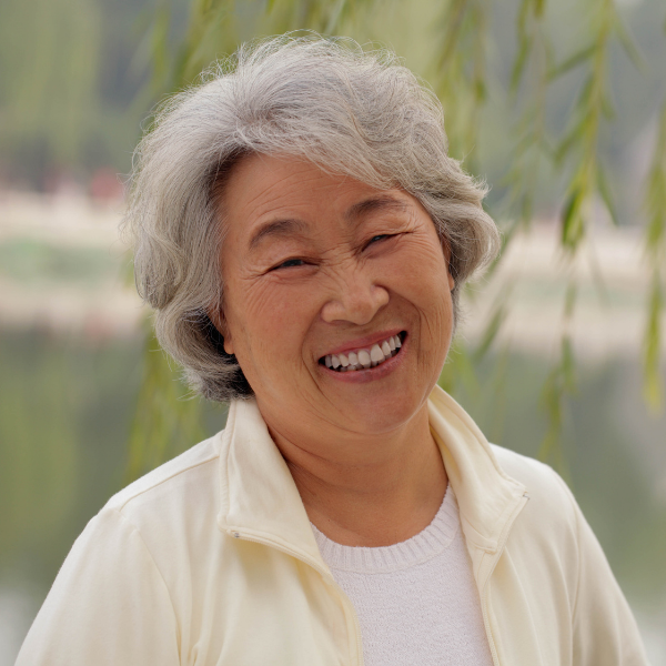 Evelyn Lee